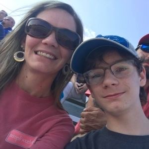 Meet your Posher, Hope